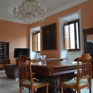 Elegante Nel Centro Di Roma