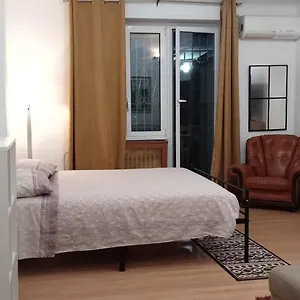 Claudia 's House Roma