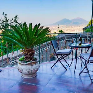 https://vomero-apartment.hotels-amalfi.com